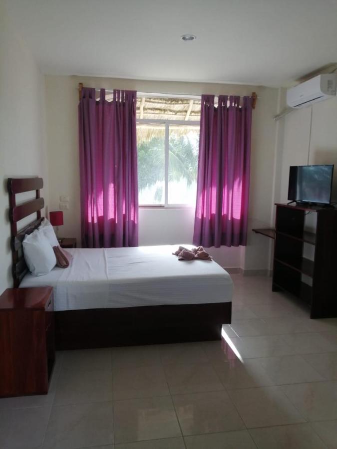 Porto Coral Hotel & Suites Chetumal Kültér fotó