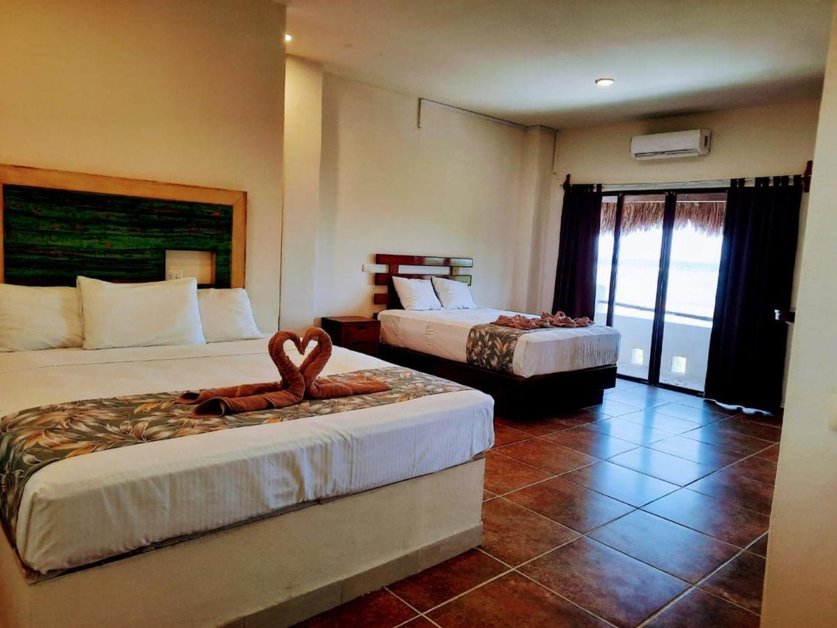 Porto Coral Hotel & Suites Chetumal Kültér fotó
